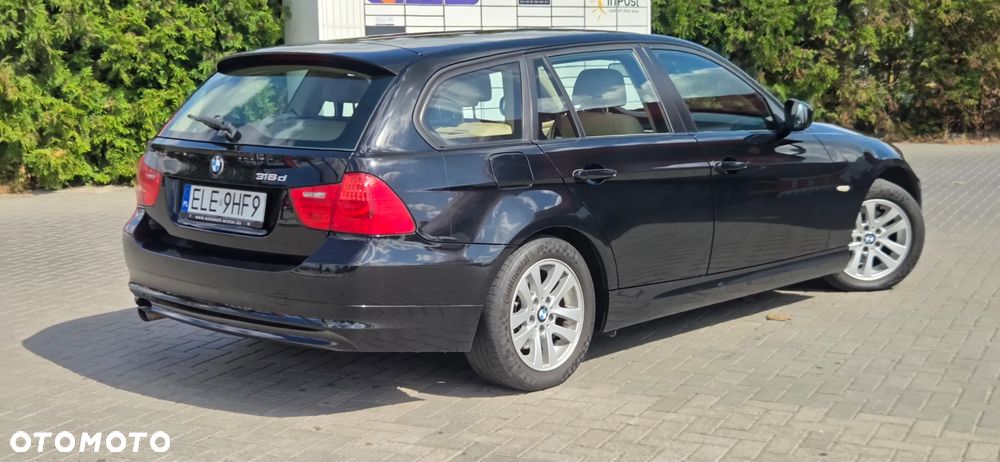 BMW Seria 3 318d DPF Edition Exclusive - 16