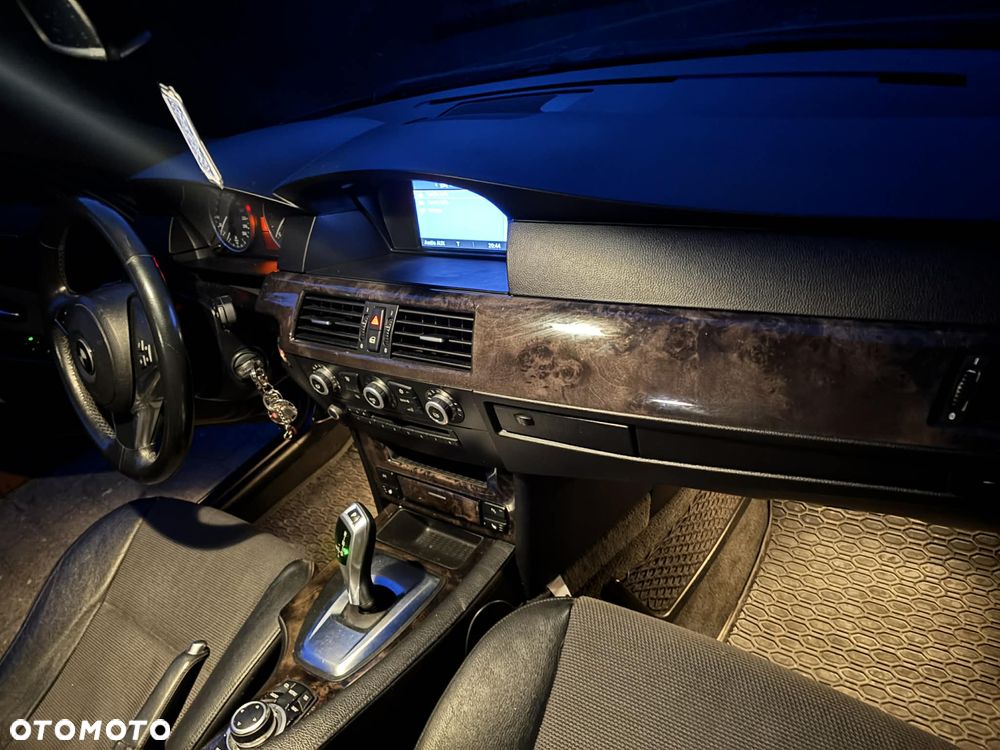 BMW Seria 5 - 17