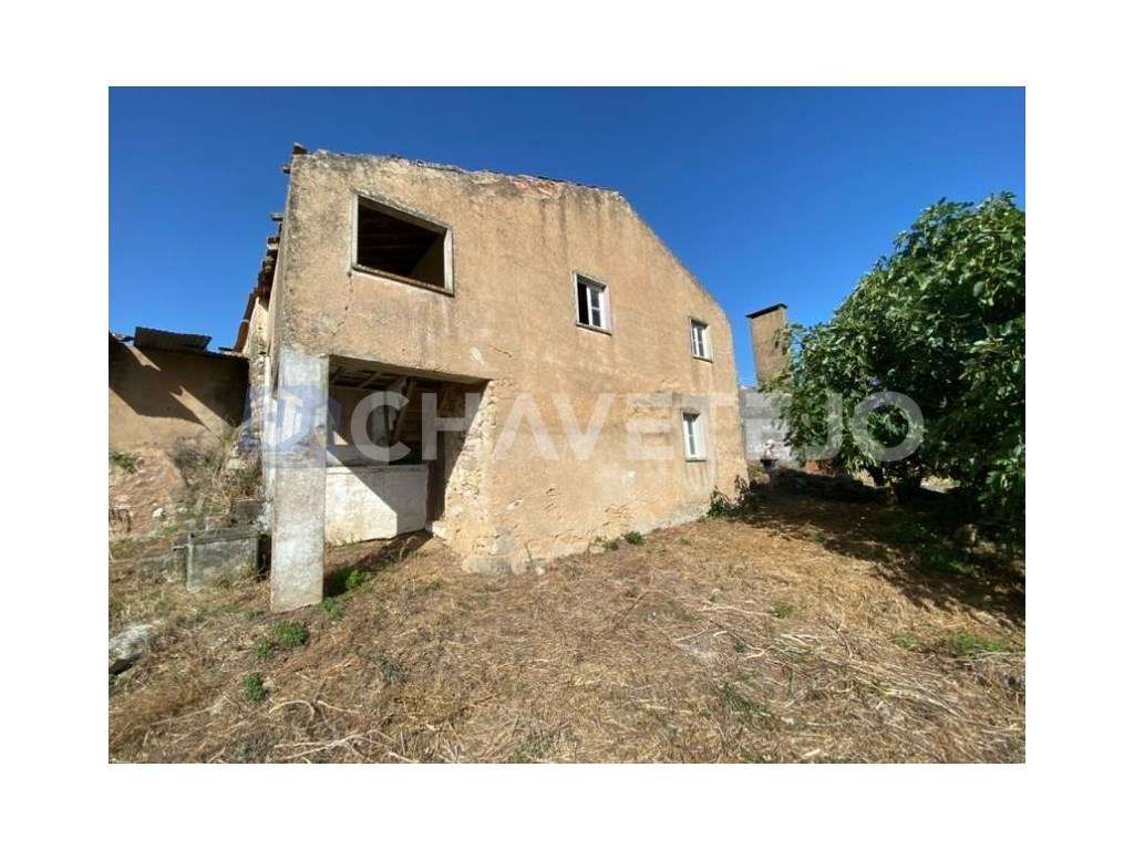 2 Casas de habitação com terreno em aldeia próxima de bons acessos. - Grande imagem: 4/15
