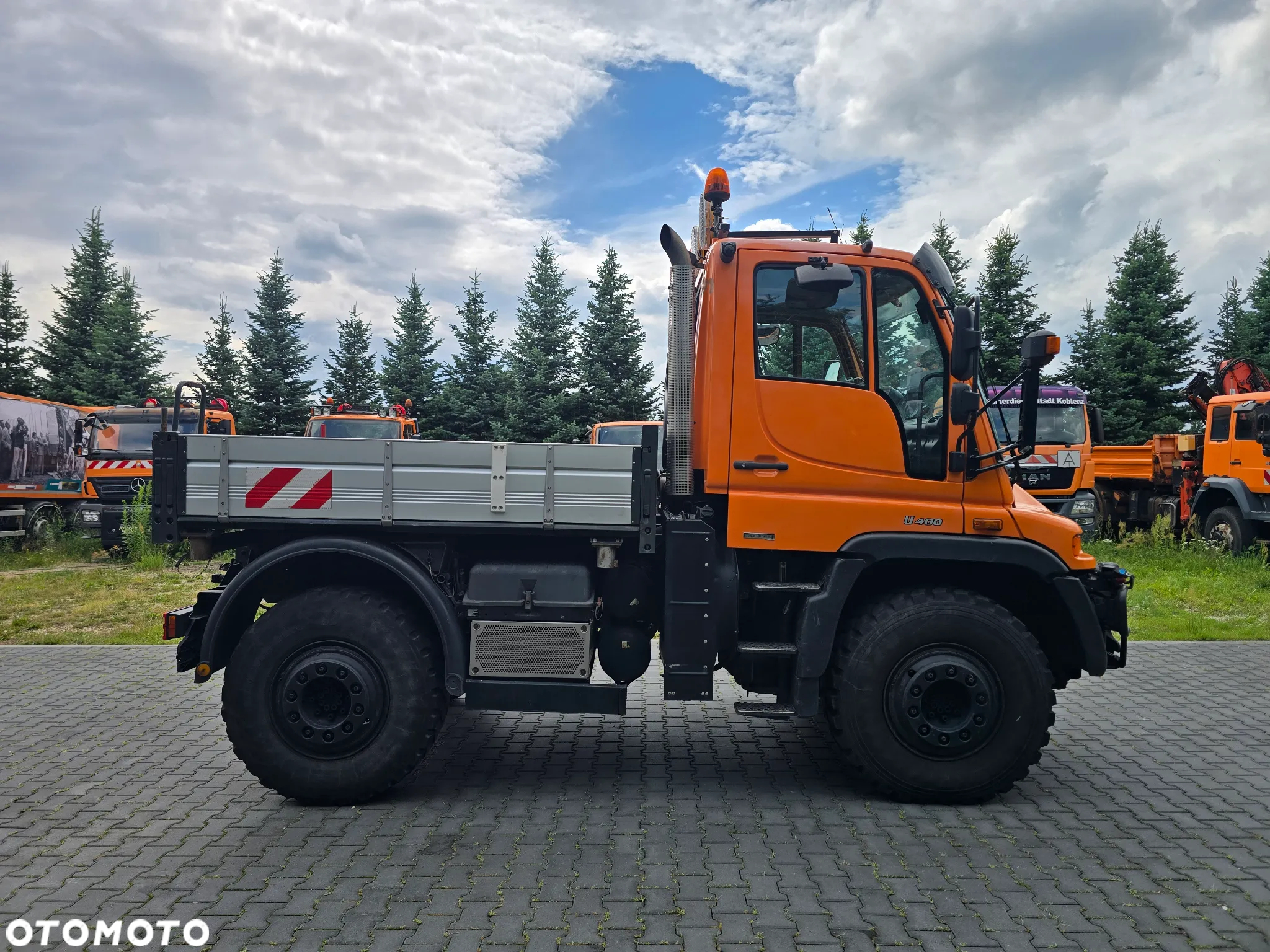 Unimog U400 - 4