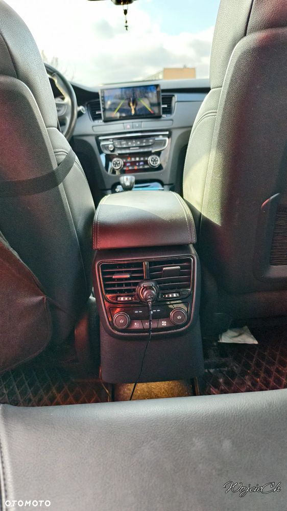 Peugeot 508 Hybrid4 - 4