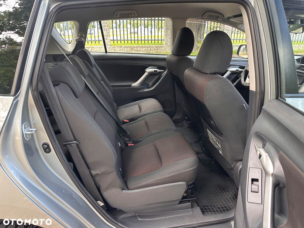 Toyota Verso 2.0 D-4D Executive - 6