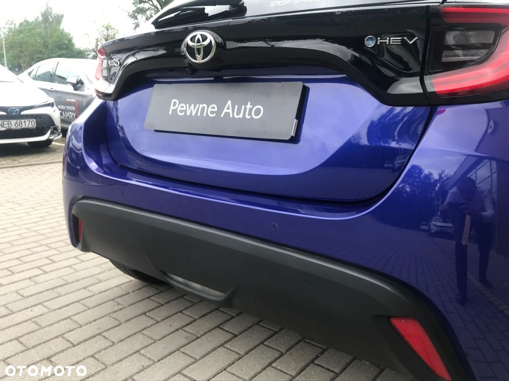 Toyota Yaris Hybrid 1.5 Style - 11