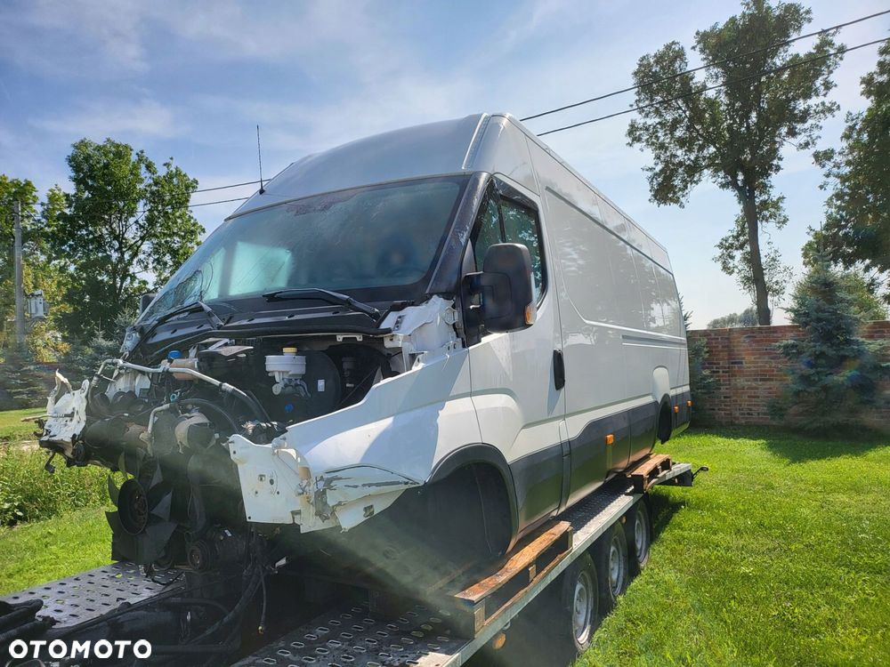 lewy bok iveco daily 14+ cc50105 bianco l4 h2 max poszycie ćwiartka płat - 5