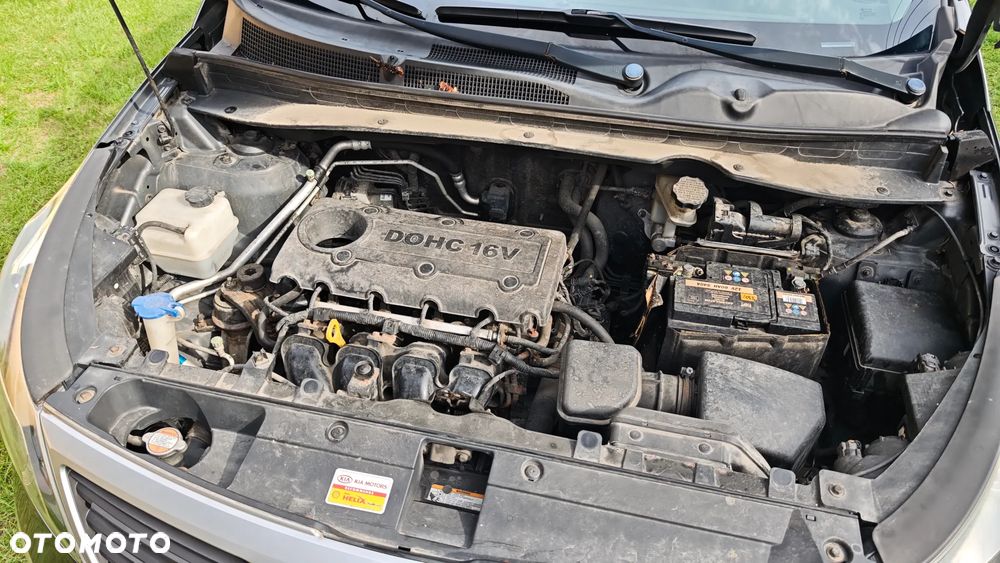 Kia Sportage 2.0 S 2WD - 18