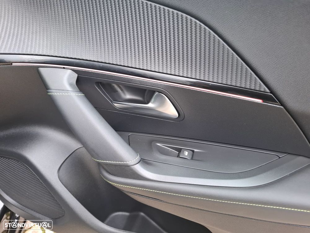 Peugeot 2008 1.2 PureTech GT Line - 49