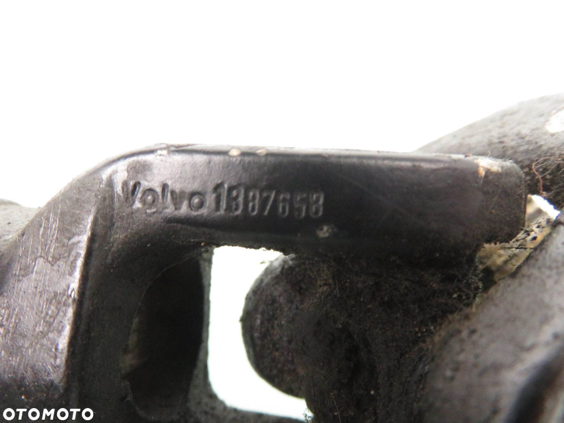 KRZYŻAK KOLUMNY VOLVO 740 1387658 - 2