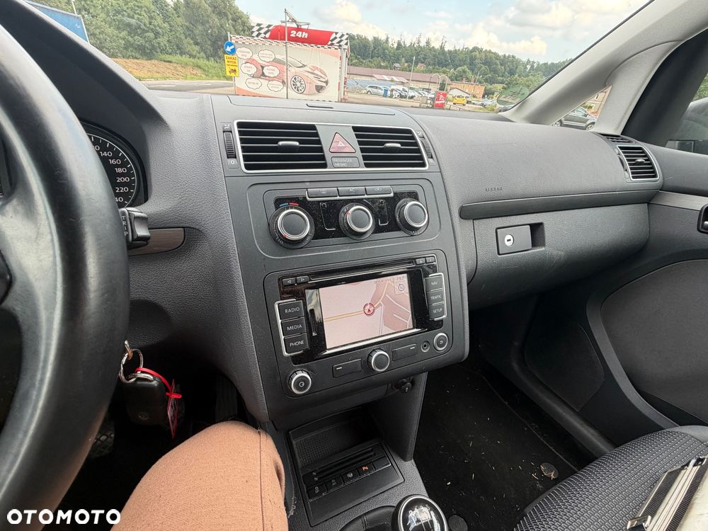 Volkswagen Touran 1.6 TDI DPF BlueMotion Technology Comfortline - 5