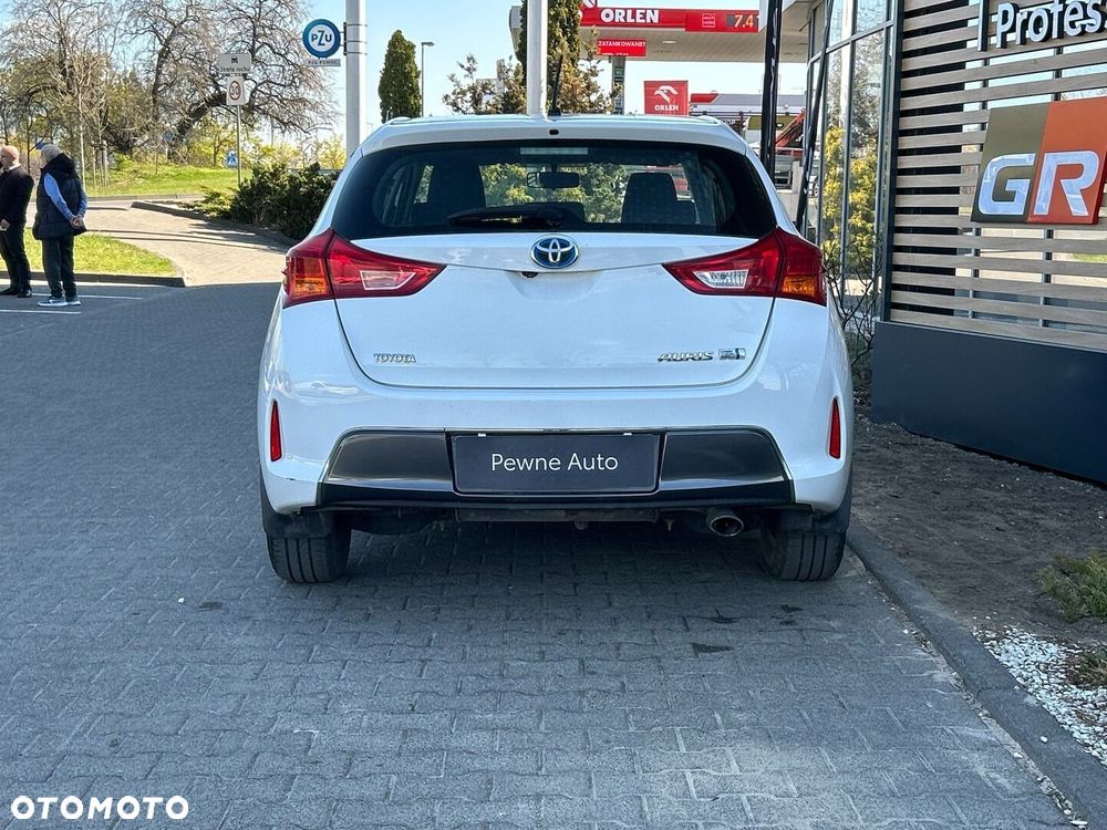 Toyota Auris - 4