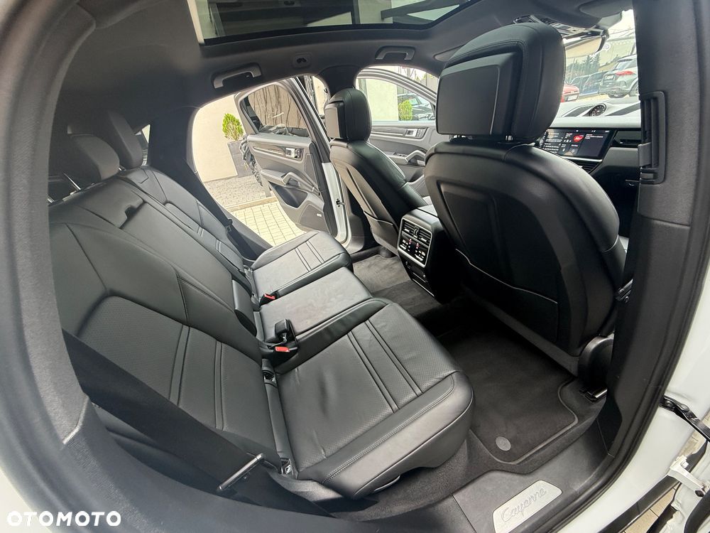 Porsche Cayenne Platinum Edition - 26