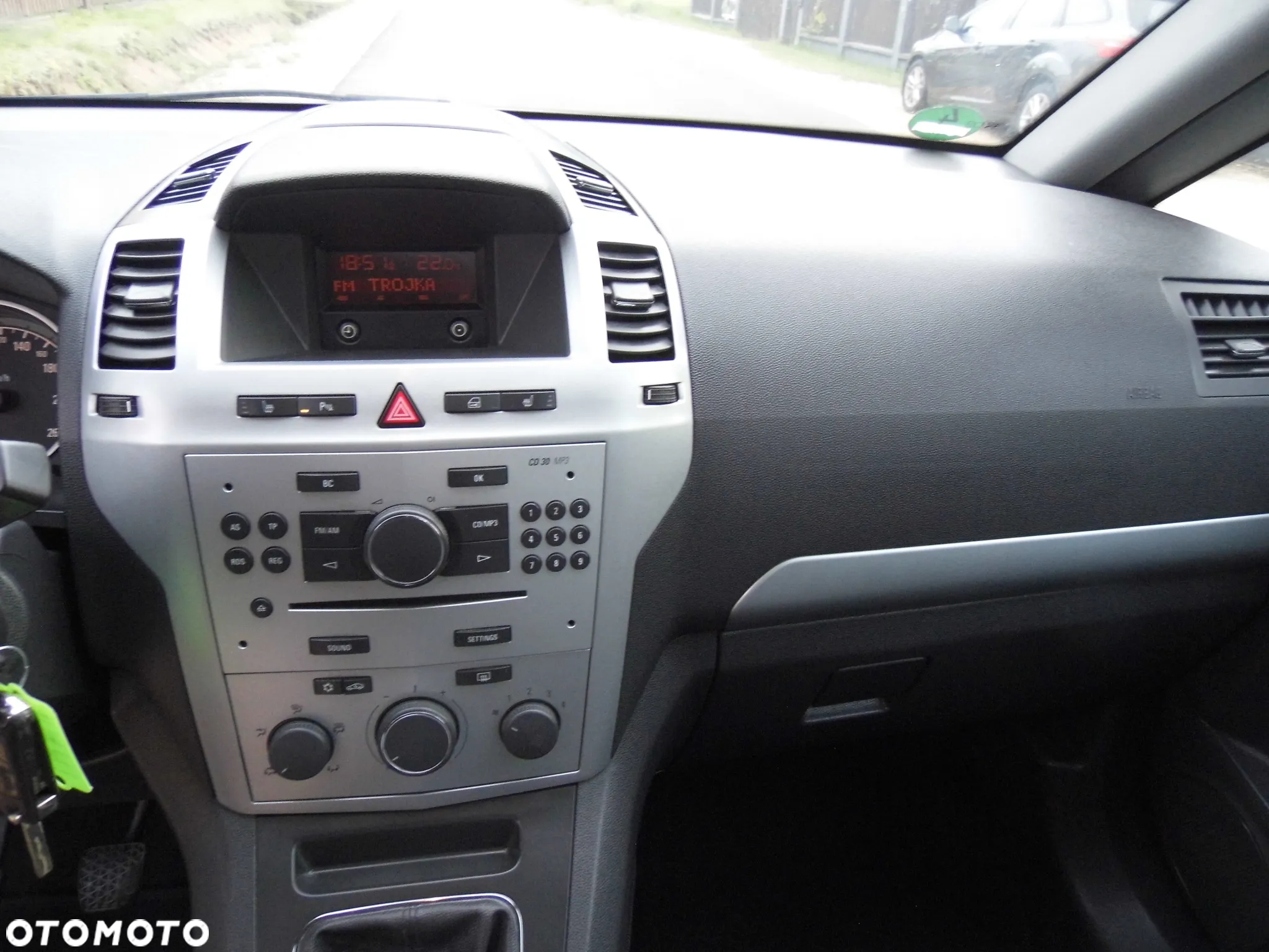 Opel Zafira 1.8 Design Edition - 32