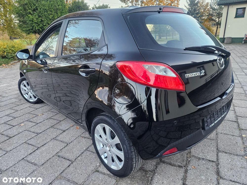 Mazda 2 - 4