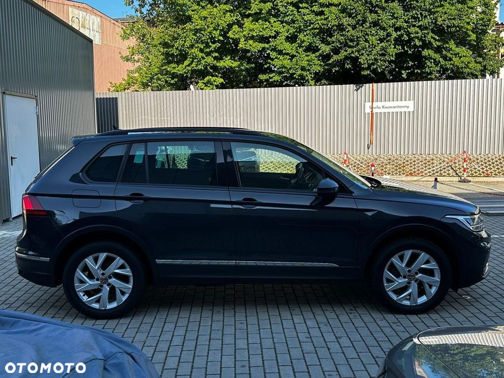 Volkswagen Tiguan 2.0 TDI SCR 4Mot Life DSG - 6