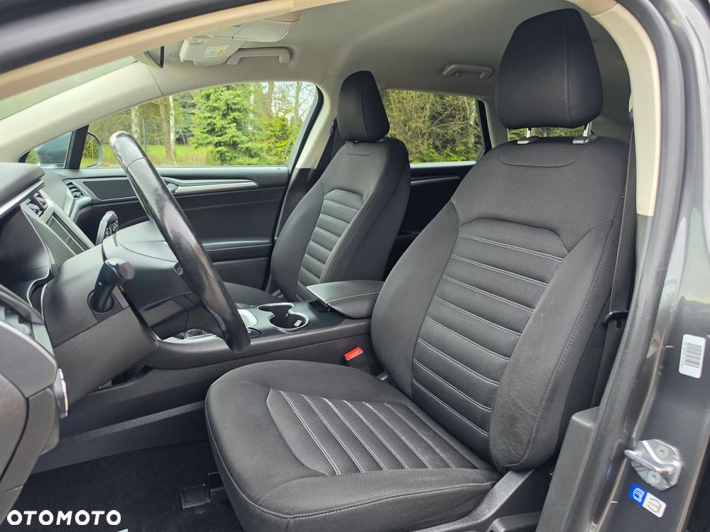 Ford Mondeo 2.0 TDCi Titanium - 23