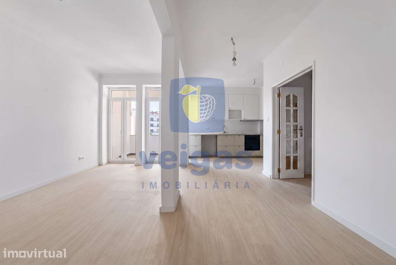 Apartamento remodelado de 3 quartos no Alto do Seixalinho Barreiro - Grande imagem: 3/49