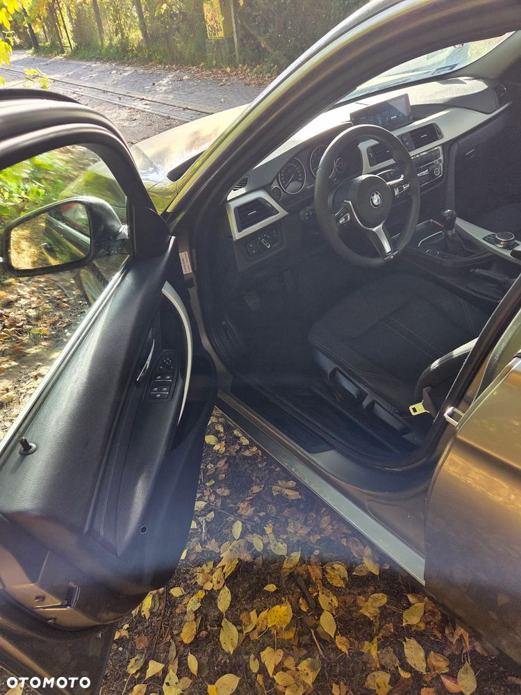 BMW Seria 3 - 12