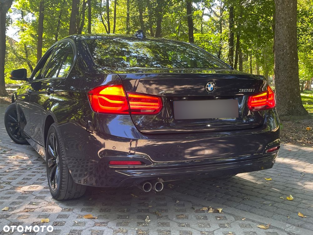 BMW Seria 3 328i xDrive - 9