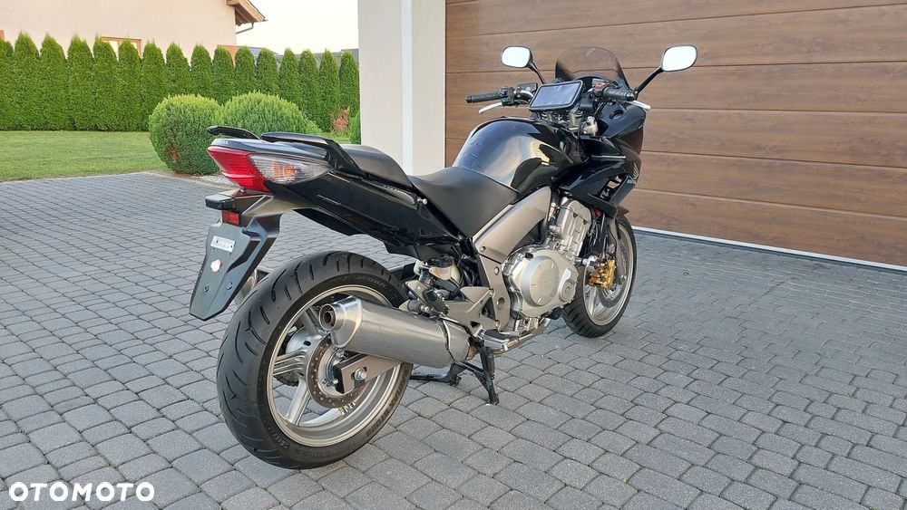 Honda CBF - 34