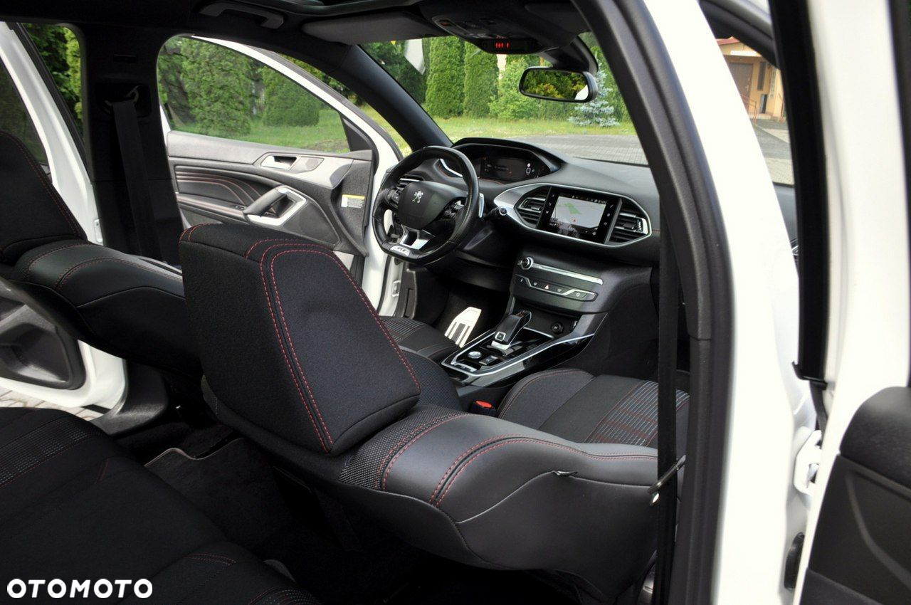 Peugeot 308 - 25