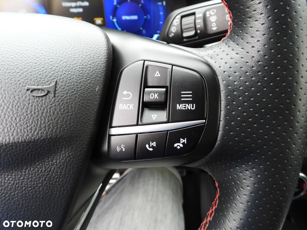 Ford Kuga 2.0 EcoBlue mHEV FWD ST-Line X - 40