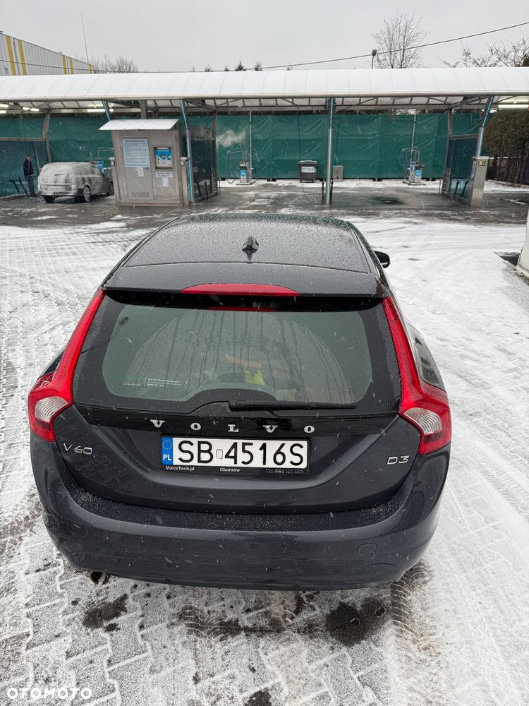 Volvo V60 D3 Drive-E Dynamic Edition (Kinetic) - 4