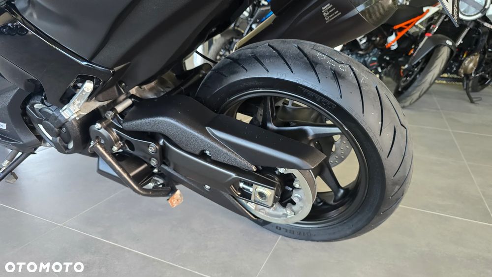 Yamaha Tmax - 24