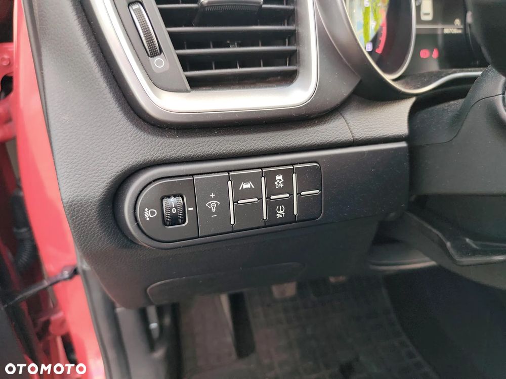 Kia Ceed 1.5 T-GDI M - 20