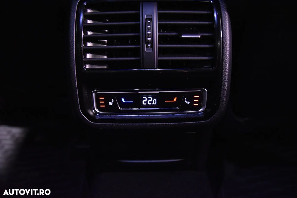 Volkswagen Passat - 24