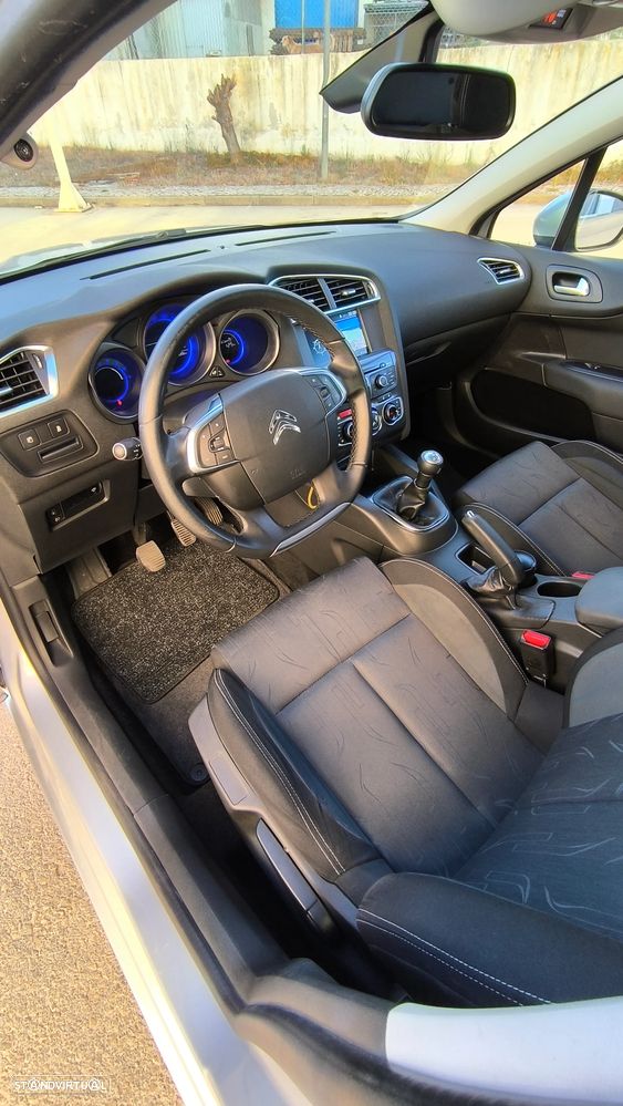 Citroën C4 1.6 HDi Seduction - 10