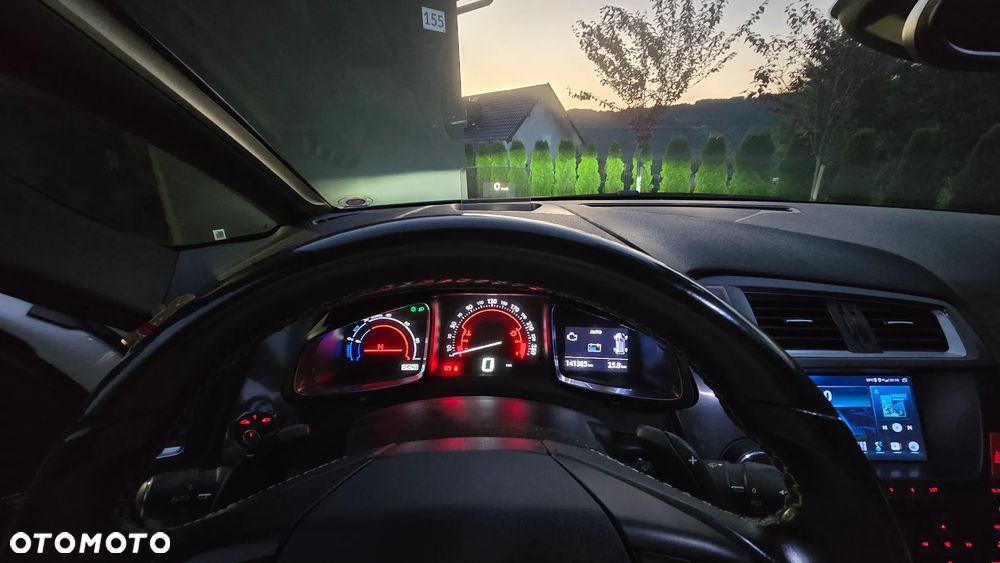 Citroën DS5 2.0 HDi Hybrid4 SoChic MCP - 36