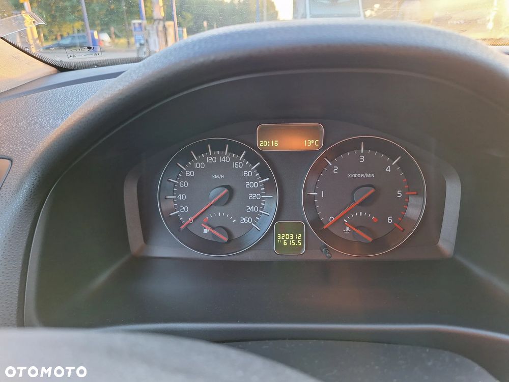 Volvo V50 D3 Momentum - 2