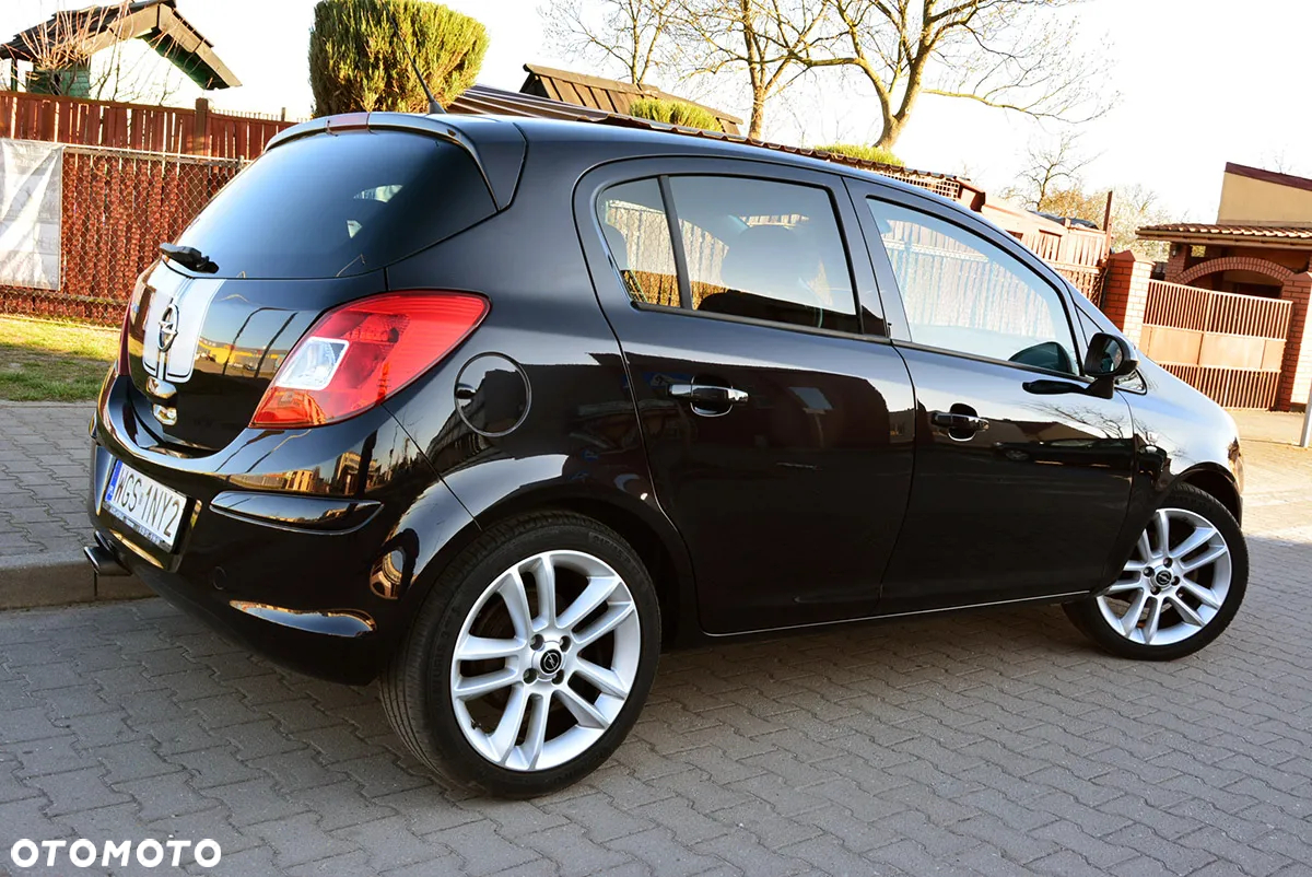 Opel Corsa 1.4 16V Satellite - 2