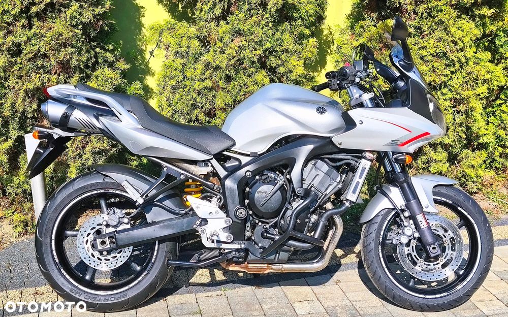 Yamaha FZ6 - 12