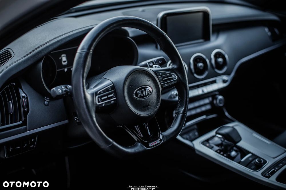Kia Stinger 3.3 T-GDI V6 GT AWD - 13