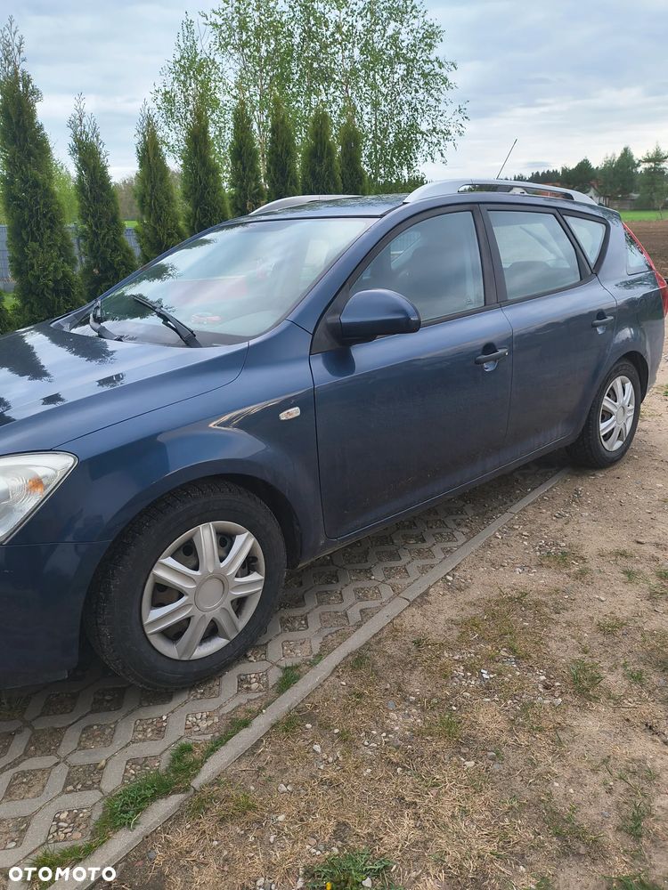 Kia Ceed - 3