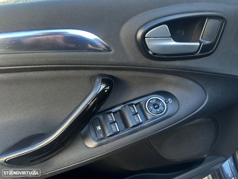 Ford S-Max 2.0 TDCi Titanium 7L - 41