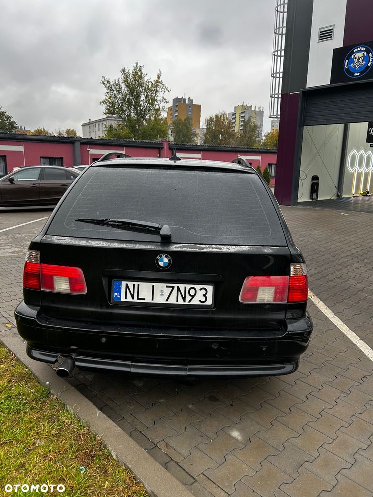 BMW Seria 5 2001 photo 4