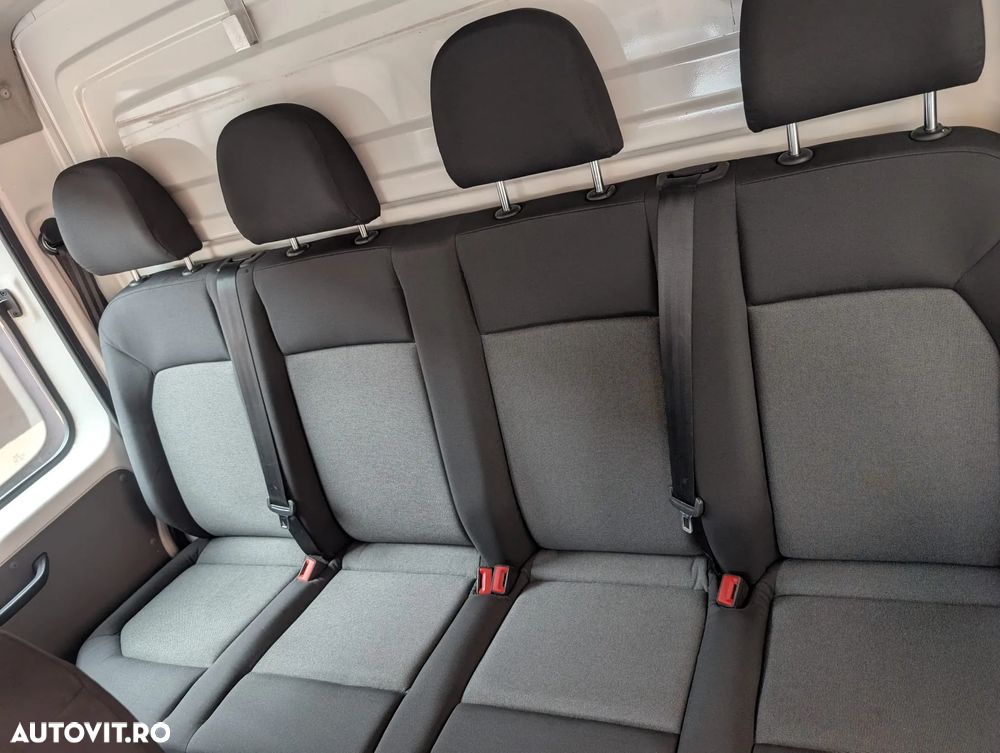 Volkswagen CRAFTER - 7