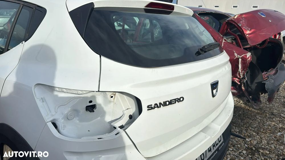 HAION DACIA SANDERO 3 - 2