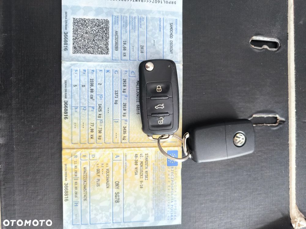 Volkswagen Golf Plus 1.6 TDI Comfortline - 23