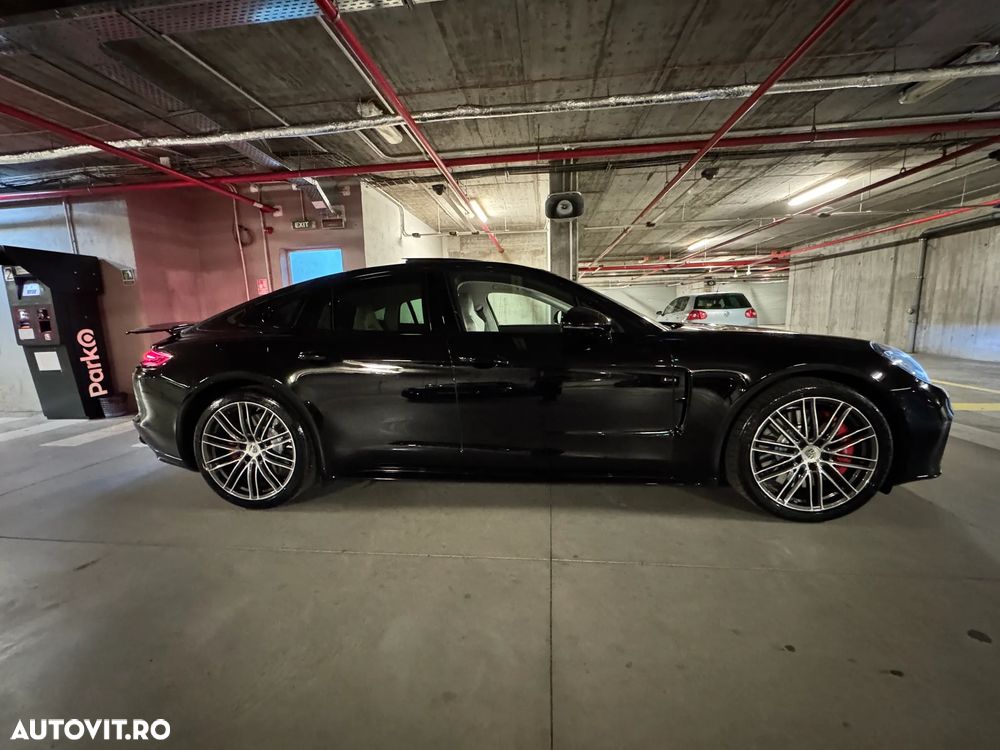 Porsche Panamera Turbo - 5