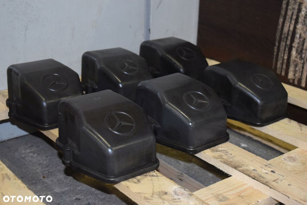 DEKIEL POKRYWA GŁOWICY ZAWORÓW MERCEDES ACTROS MP3 - 3