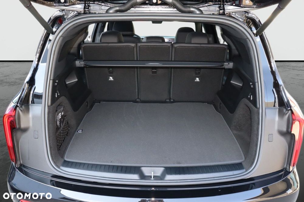 Mercedes-Benz GLB - 17