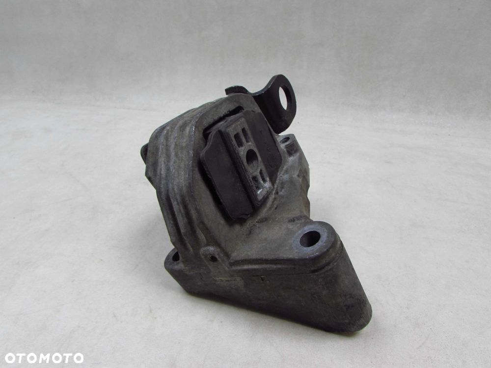 VOLVO XC90 LIFT 2.4 D5 07-14 LAPA PODUSZKA SILNIKA 30741583 - 2
