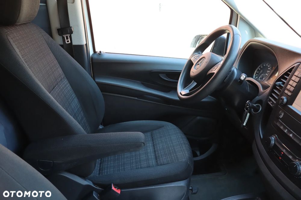 Mercedes-Benz VITO - 25