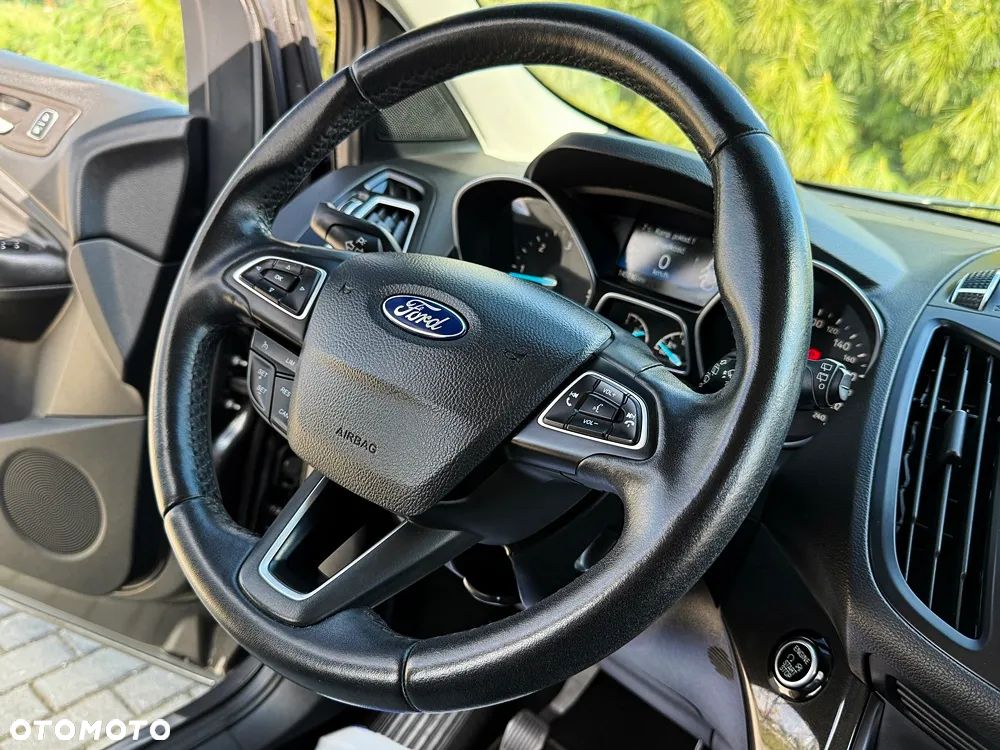 Ford Kuga 2.0 TDCi 4x4 SYNC - 37