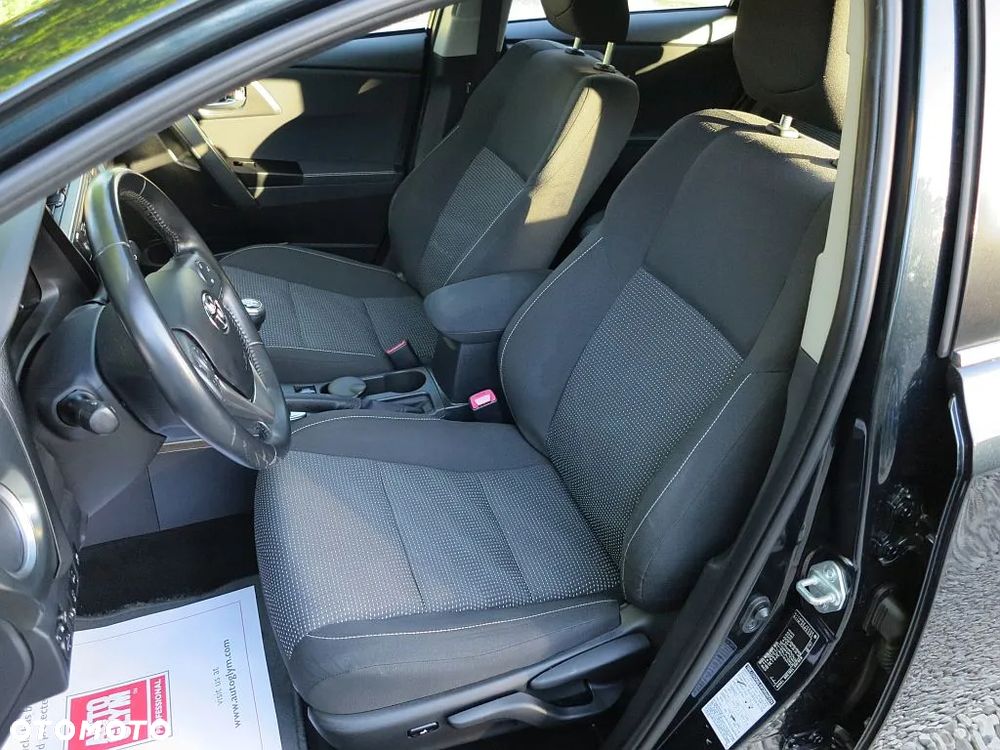 Toyota Auris 1.33 Dual-VVT-i START Edition - 12