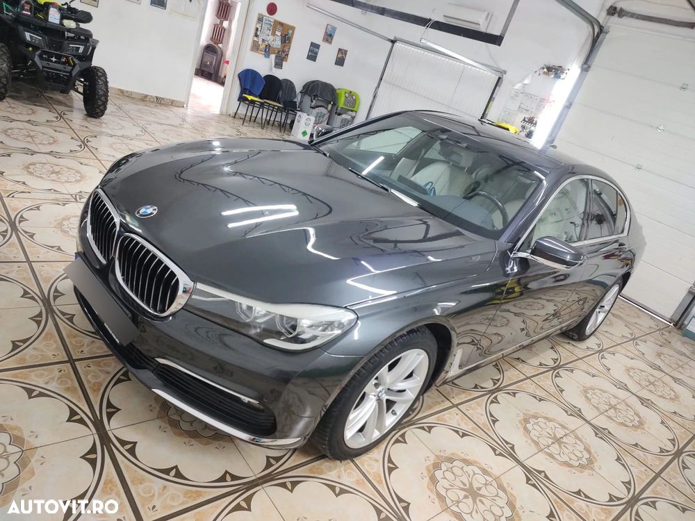 BMW Seria 7 730d - 4