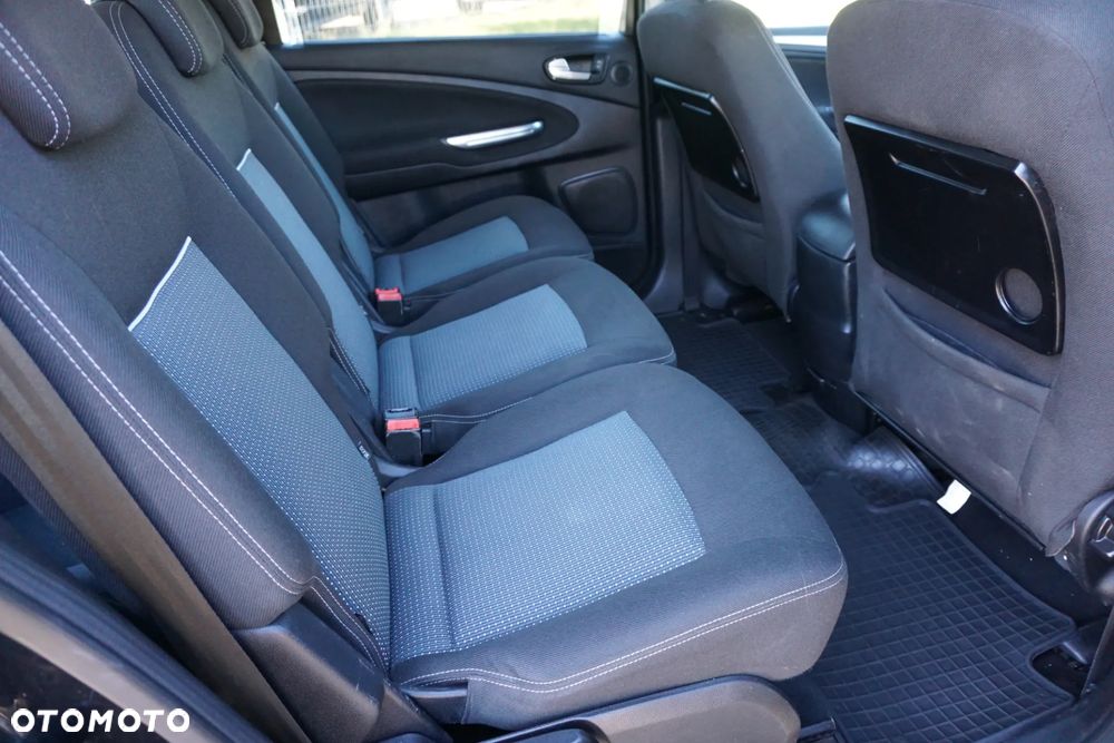 Ford S-Max 2.0 TDCi DPF Ambiente - 15