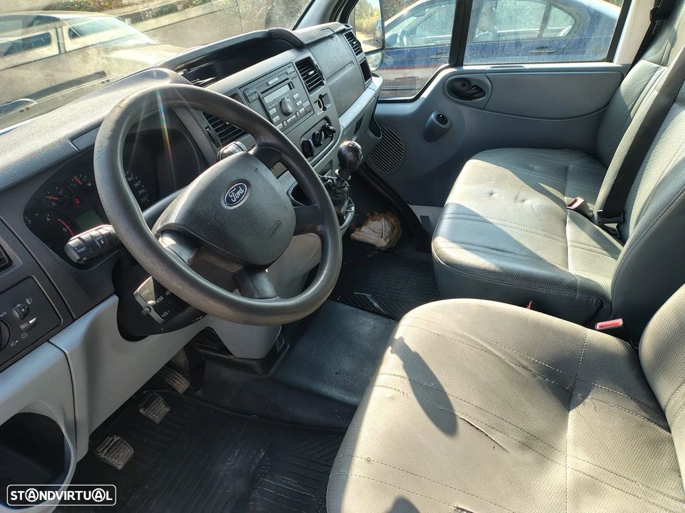 Ford Transit - 13
